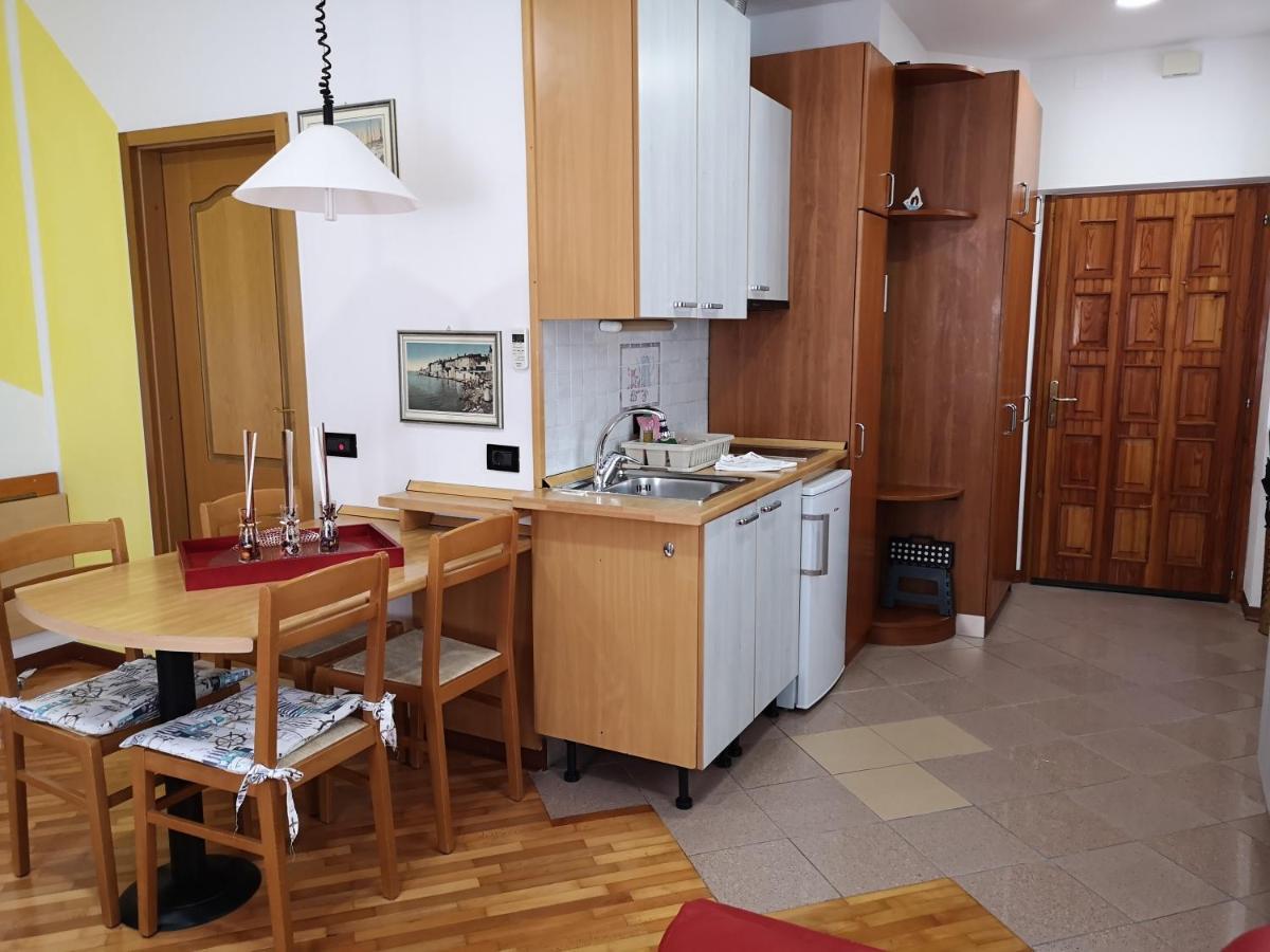 Apartmaji Mavita Piranアパートメント エクステリア 写真